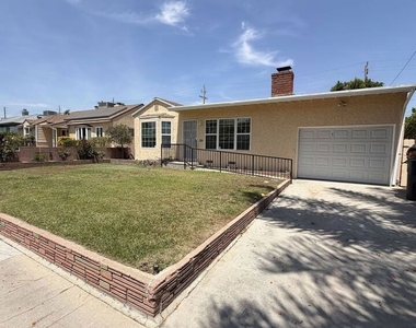 1104 N Frederic Street - Photo Thumbnail 2