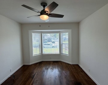 1104 N Frederic Street - Photo Thumbnail 23