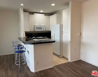 23901 Civic Center Way - Photo Thumbnail 5