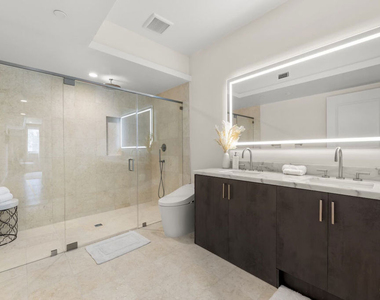 1825 Pandora Avenue - Photo Thumbnail 12