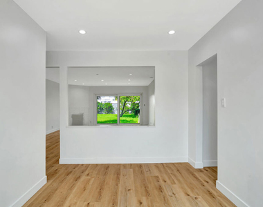 12801 Friar Street - Photo Thumbnail 7