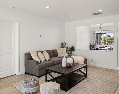 12801 Friar Street - Photo Thumbnail 10