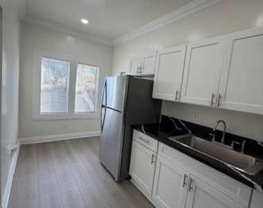 1117 S Westlake Avenue - Photo Thumbnail 14
