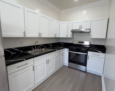 1117 S Westlake Avenue - Photo Thumbnail 12