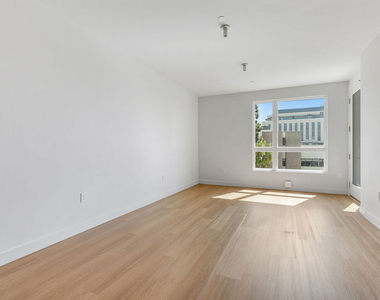 10601 Washington Boulevard - Photo Thumbnail 2