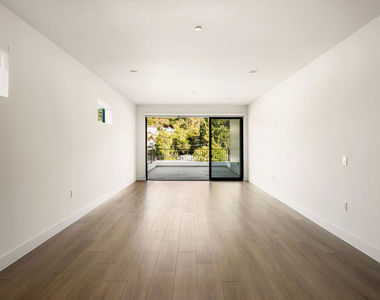 3651 Regal Place - Photo Thumbnail 19