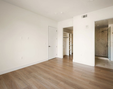 3651 Regal Place - Photo Thumbnail 22
