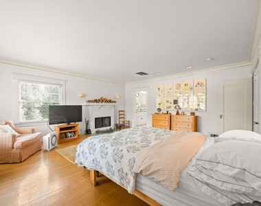801 N Rodeo Drive - Photo Thumbnail 21