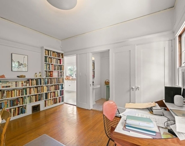 801 N Rodeo Drive - Photo Thumbnail 38