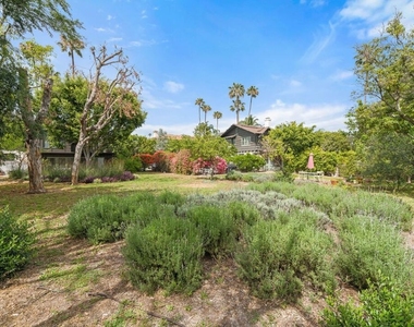 801 N Rodeo Drive - Photo Thumbnail 47