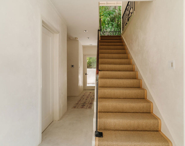 8706 Sunset Plaza Place - Photo Thumbnail 18