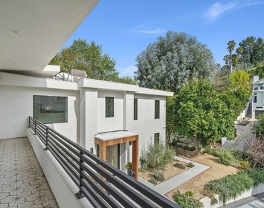 4545 Balboa Avenue - Photo Thumbnail 37