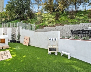 4545 Balboa Avenue - Photo Thumbnail 45