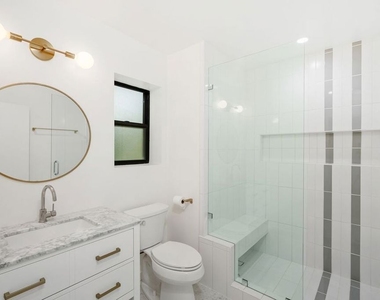 4545 Balboa Avenue - Photo Thumbnail 22