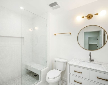 4545 Balboa Avenue - Photo Thumbnail 20