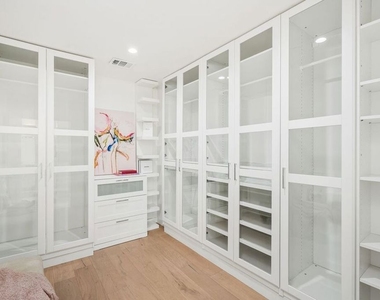 4545 Balboa Avenue - Photo Thumbnail 33