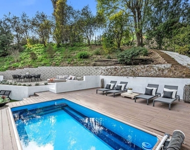4545 Balboa Avenue - Photo Thumbnail 40