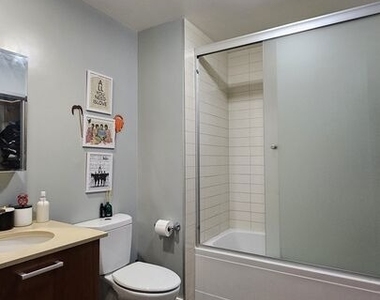 645 W 9th Street - Photo Thumbnail 4