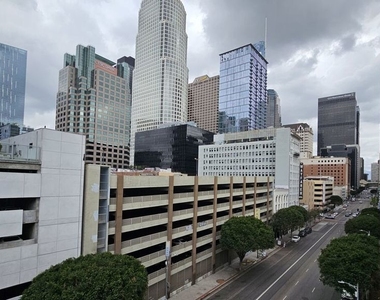645 W 9th Street - Photo Thumbnail 21