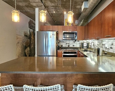 645 W 9th Street - Photo Thumbnail 23