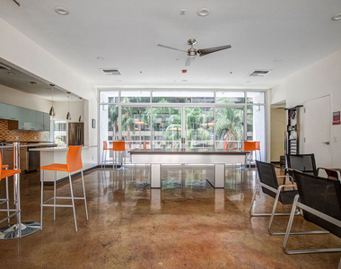 645 W 9th Street - Photo Thumbnail 27