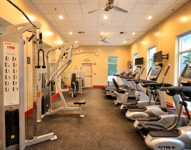 645 W 9th Street - Photo Thumbnail 30