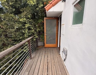 4248 Lexington Avenue - Photo Thumbnail 17