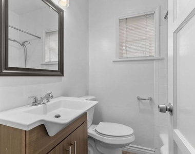 729 Crenshaw Boulevard - Photo Thumbnail 6