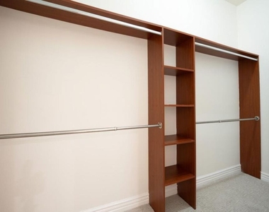 10913 Whipple Street - Photo Thumbnail 21