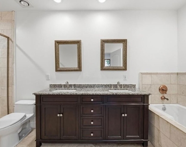 10913 Whipple Street - Photo Thumbnail 22