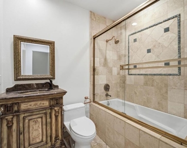 10913 Whipple Street - Photo Thumbnail 18
