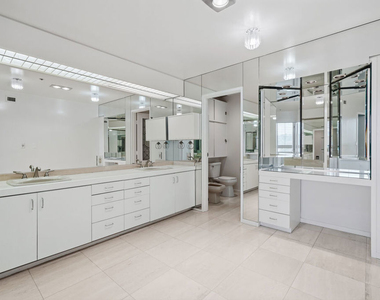 10430 Wilshire Boulevard - Photo Thumbnail 16