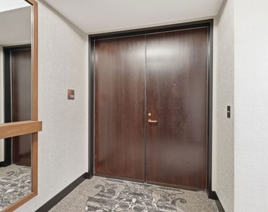 10430 Wilshire Boulevard - Photo Thumbnail 6