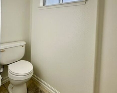 629 Traction Avenue - Photo Thumbnail 31