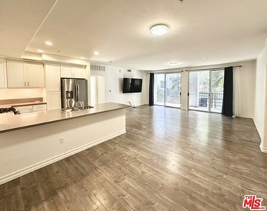 629 Traction Avenue - Photo Thumbnail 17