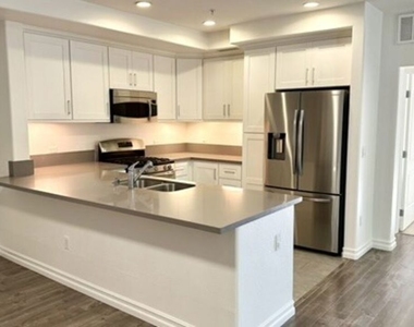 629 Traction Avenue - Photo Thumbnail 21