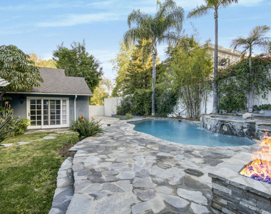 3690 Crownridge Drive - Photo Thumbnail 9