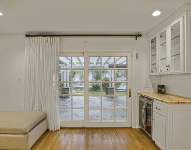 3690 Crownridge Drive - Photo Thumbnail 23