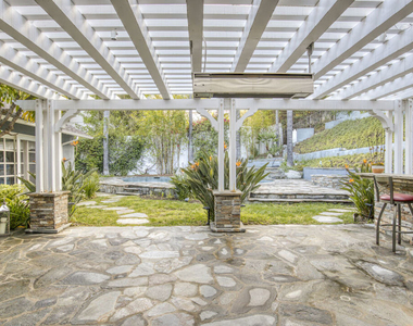 3690 Crownridge Drive - Photo Thumbnail 7