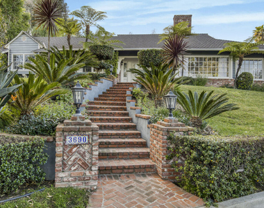 3690 Crownridge Drive - Photo Thumbnail 1