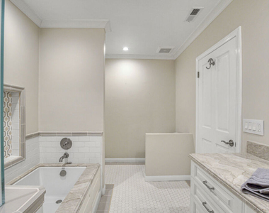 3690 Crownridge Drive - Photo Thumbnail 35