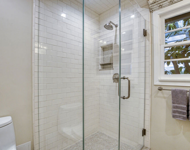 3690 Crownridge Drive - Photo Thumbnail 32