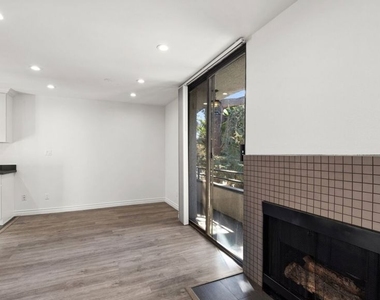 1950 Rodney Drive - Photo Thumbnail 2