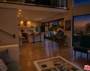 8380 Hollywood - Photo Thumbnail 24