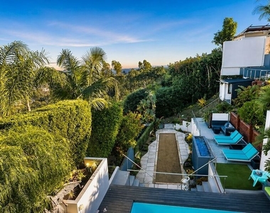 8380 Hollywood - Photo Thumbnail 50