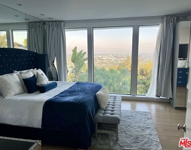 8380 Hollywood - Photo Thumbnail 34
