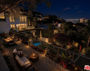 8380 Hollywood - Photo Thumbnail 56