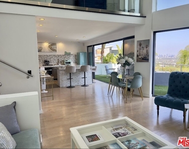 8380 Hollywood - Photo Thumbnail 13