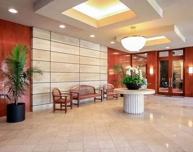 800 W 1st Street - Photo Thumbnail 4