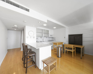 800 W 1st Street - Photo Thumbnail 3